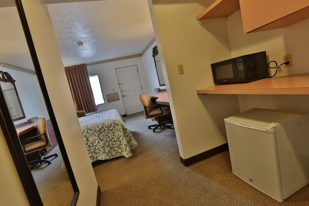 Nittany Budget Motel Стейт Колледж Экстерьер фото