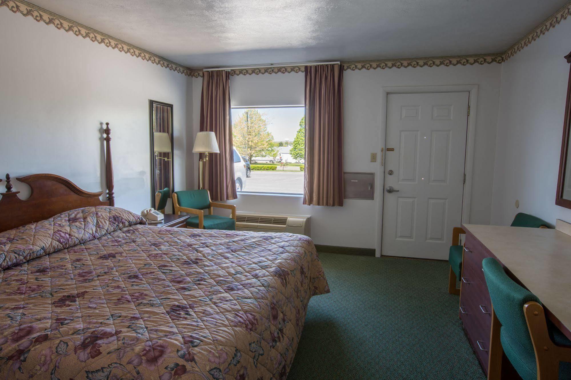 Nittany Budget Motel Стейт Колледж Экстерьер фото