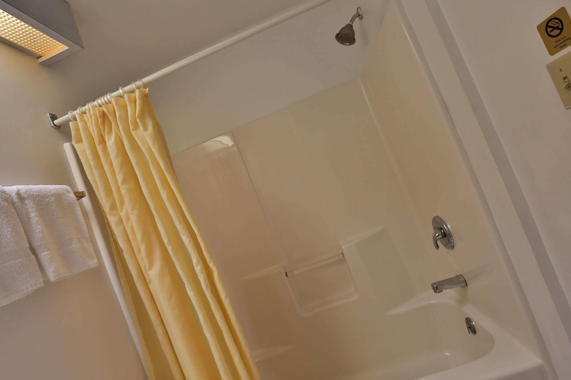 Nittany Budget Motel Стейт Колледж Экстерьер фото